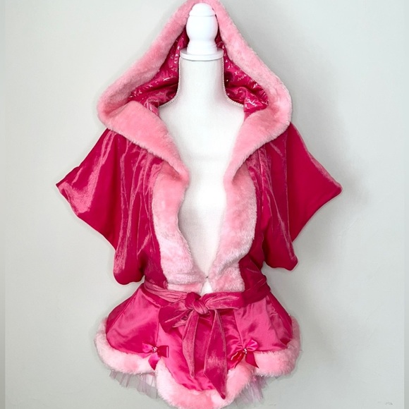 Victoria’s Secret Santa Cape Costume Set - Picture 1 of 8